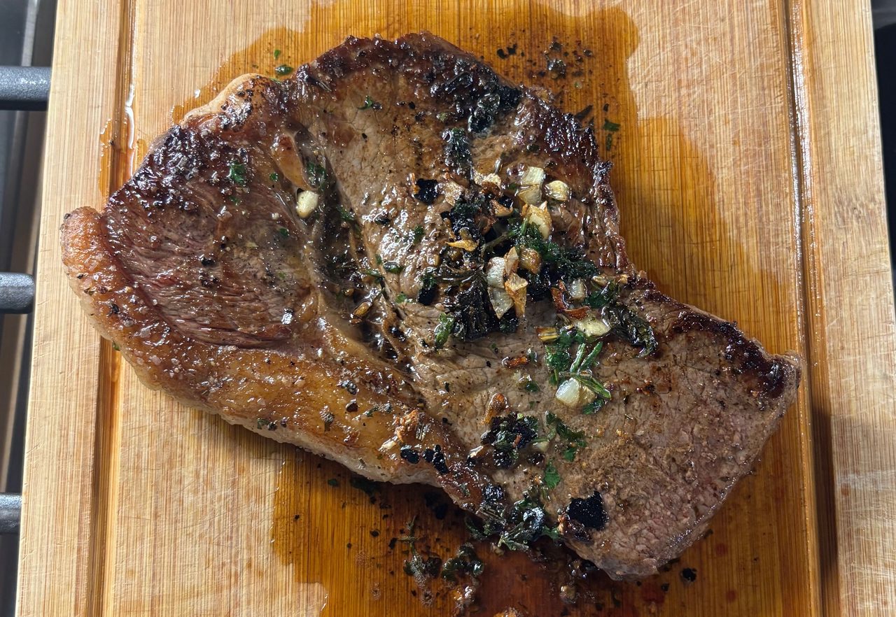 Best 10 Minute Garlic Herb Buttered Sirloin Steak for Two