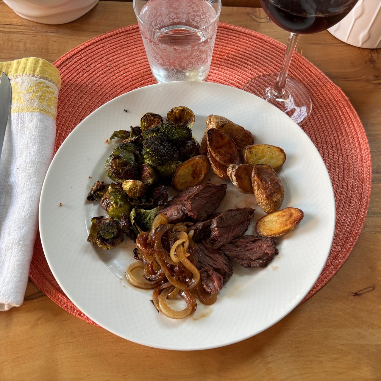 Easy Weeknight Hanger Steak with Roasted Veggies