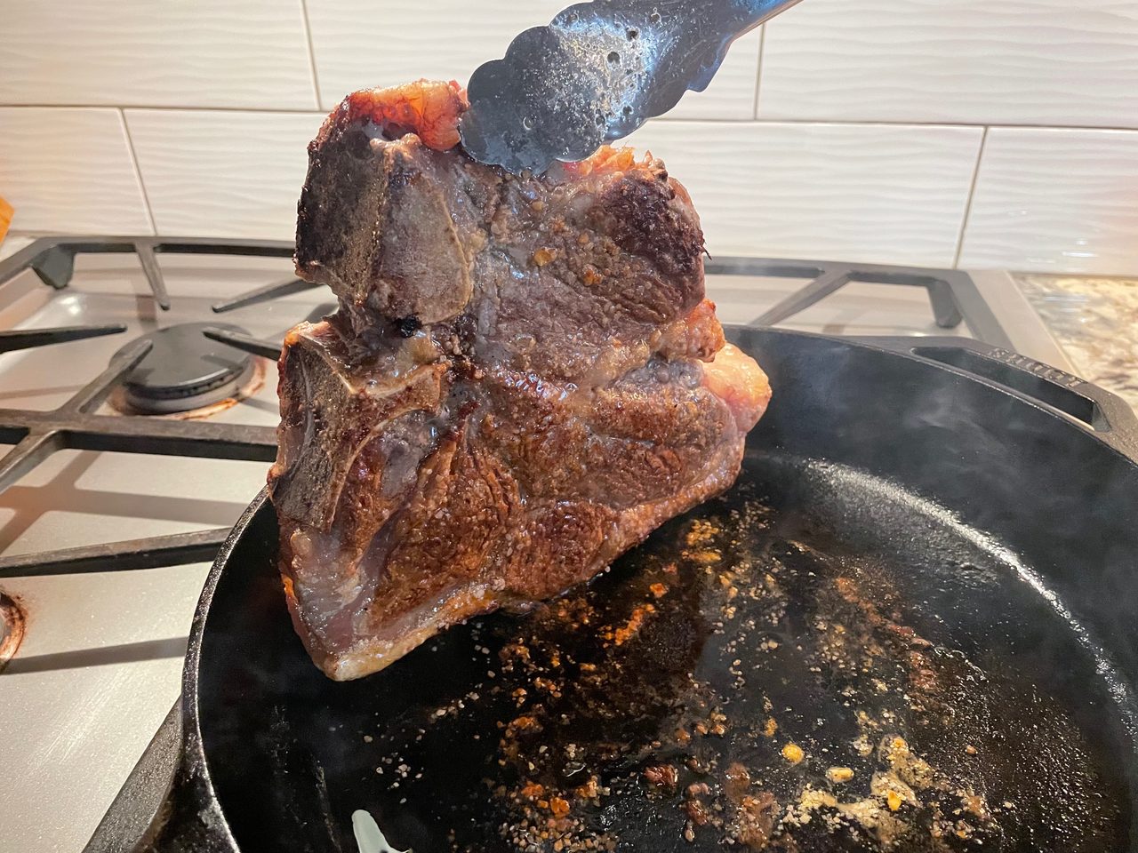 Searing Battle Between Cast-Iron Skillet and Blackstone using Porterhouse Steak