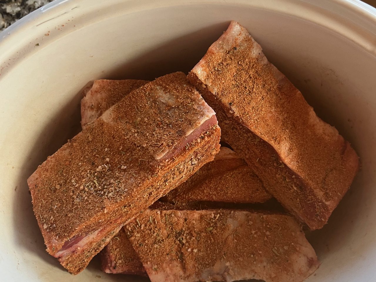 Simple and Delicious Slow Cooker Beef Ribs