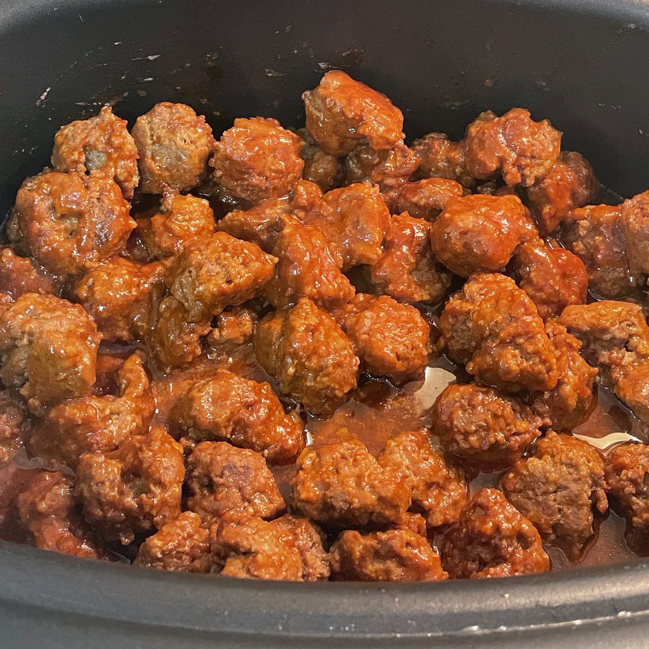 Spicy & Sweet Crockpot Super Bowl Meatballs