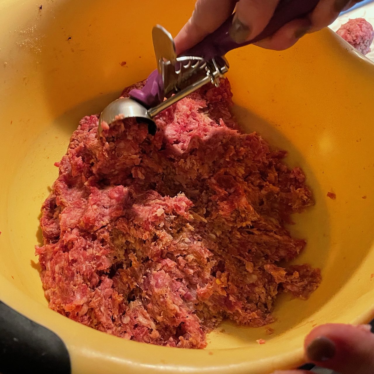 Spicy & Sweet Crockpot Super Bowl Meatballs